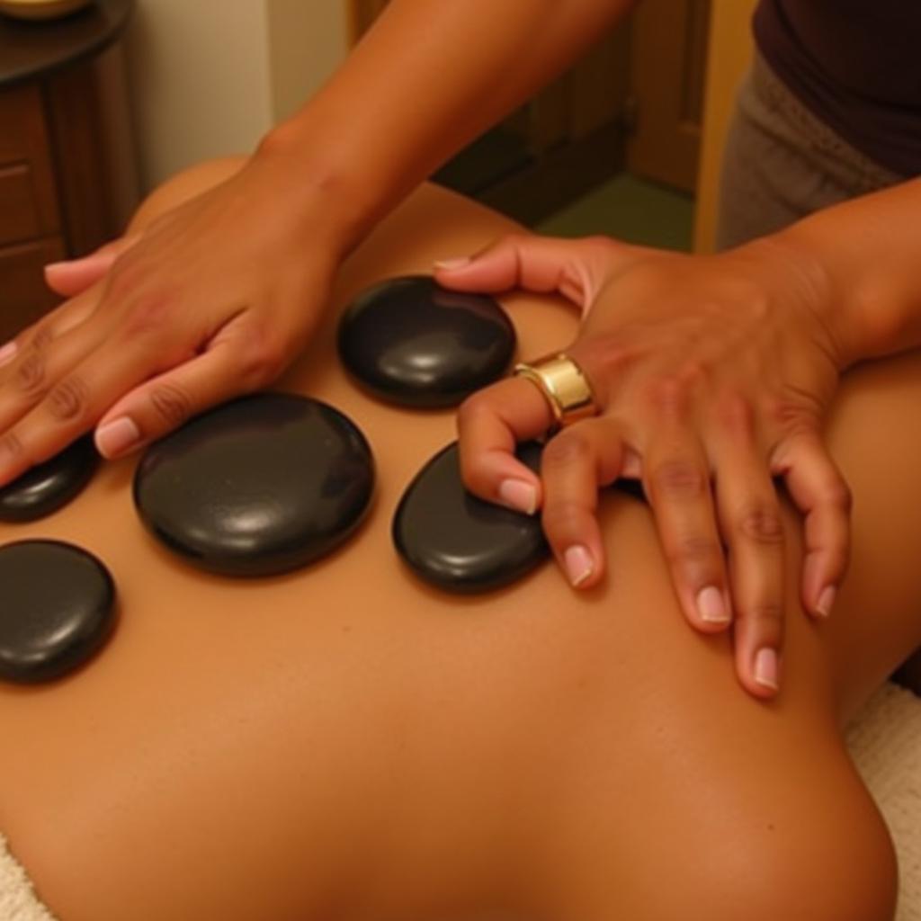 Massage đá nóng giúp giải tỏa căng thẳng